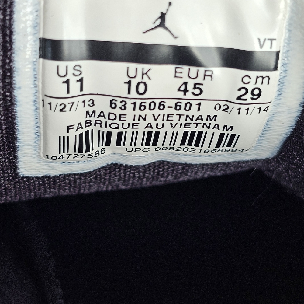 Air Jordan RARE Flight Runner Sneakers Mens 11 Red Burgundy 631606601 - Picture 9 of 9
